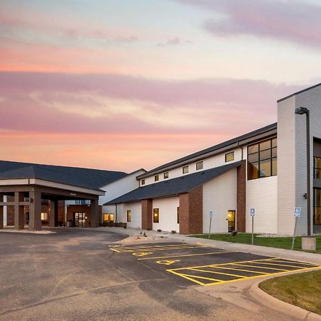 Best Western Watertown Inn & Suites Eksteriør bilde