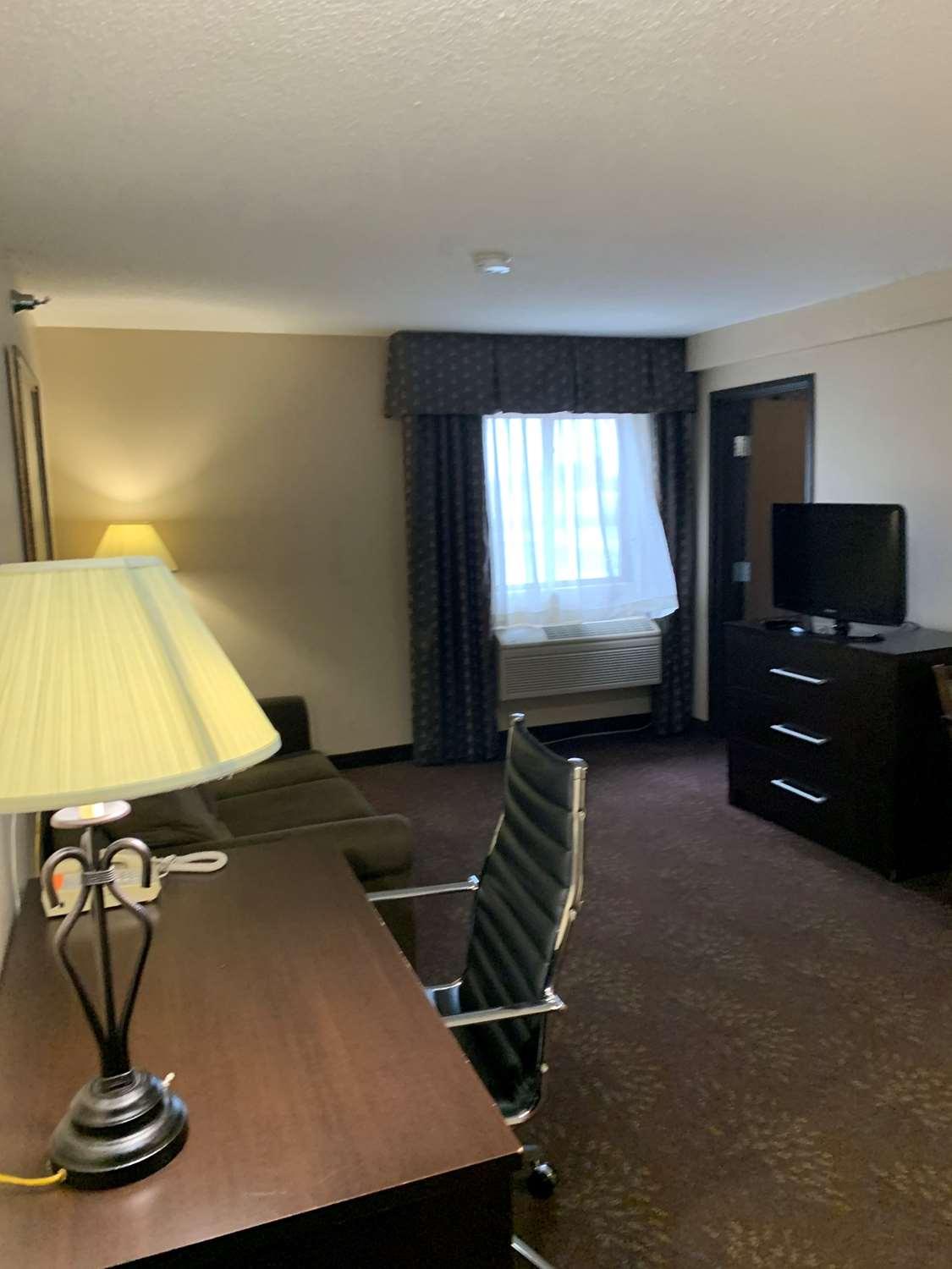 Best Western Watertown Inn & Suites Eksteriør bilde